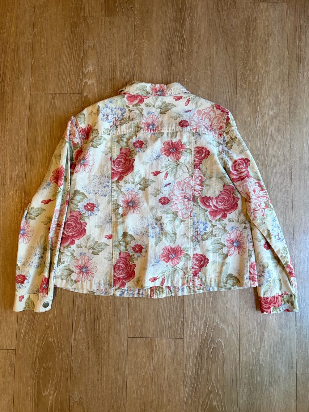 Coldwater Creek Cream Floral Jean Jacket w/ Pink Roses - Picture 6 of 9
